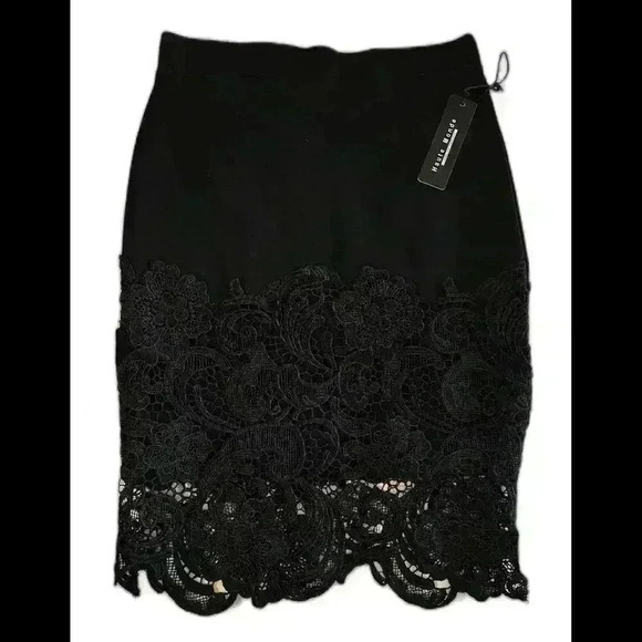 Elegant Black Lace Trim Pencil Skirt - Picture 1 of 4